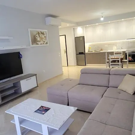 Apartament *